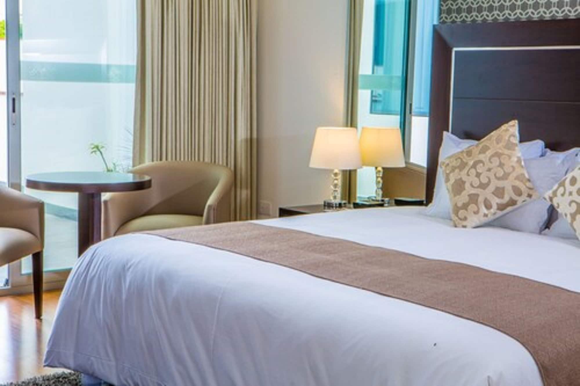 Jose Antonio Deluxe Hotel Лима Екстериор снимка