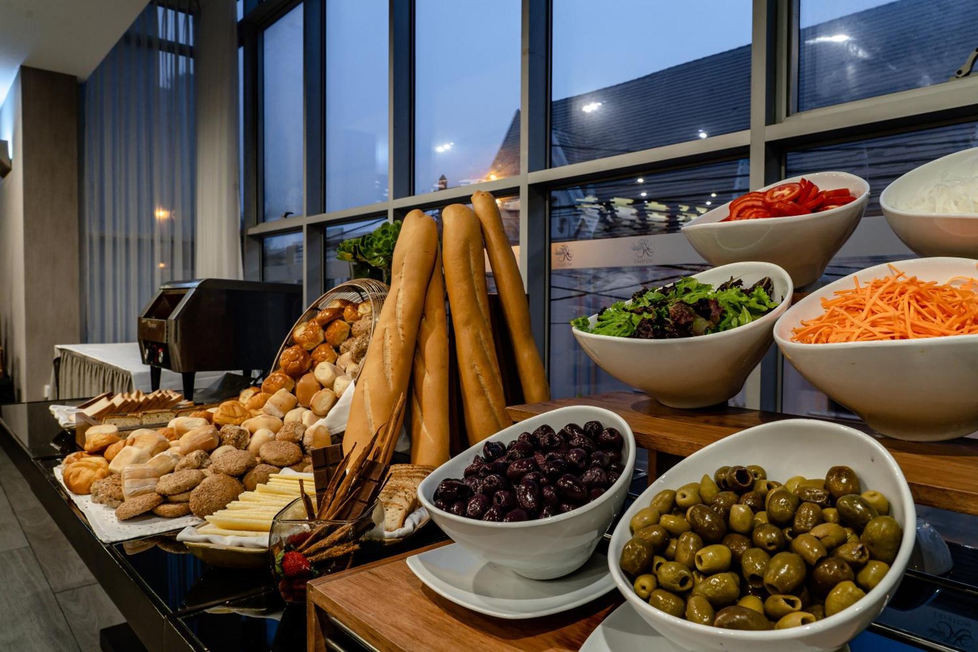 Jose Antonio Deluxe Hotel Лима Екстериор снимка