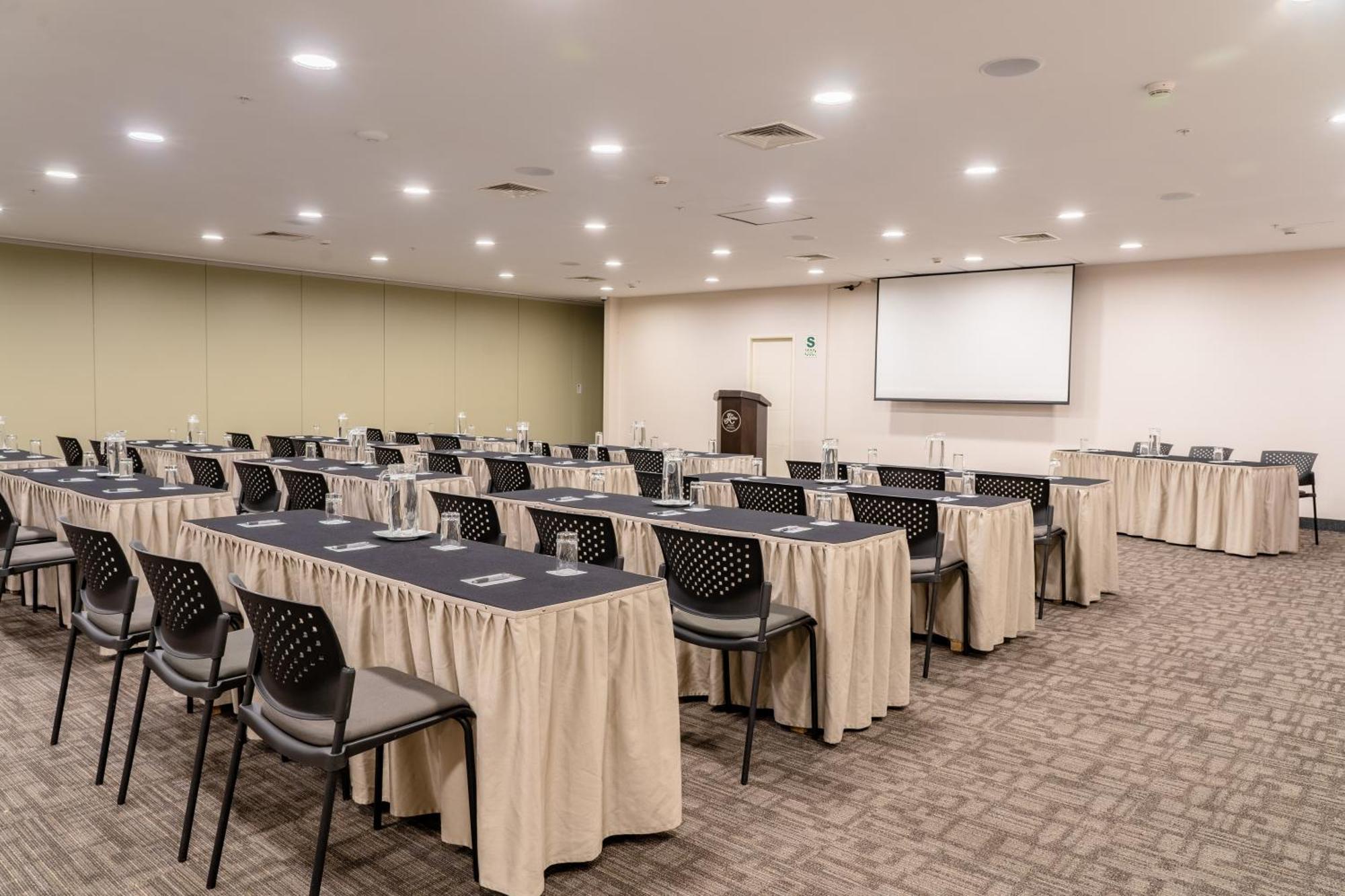 Jose Antonio Deluxe Hotel Лима Екстериор снимка