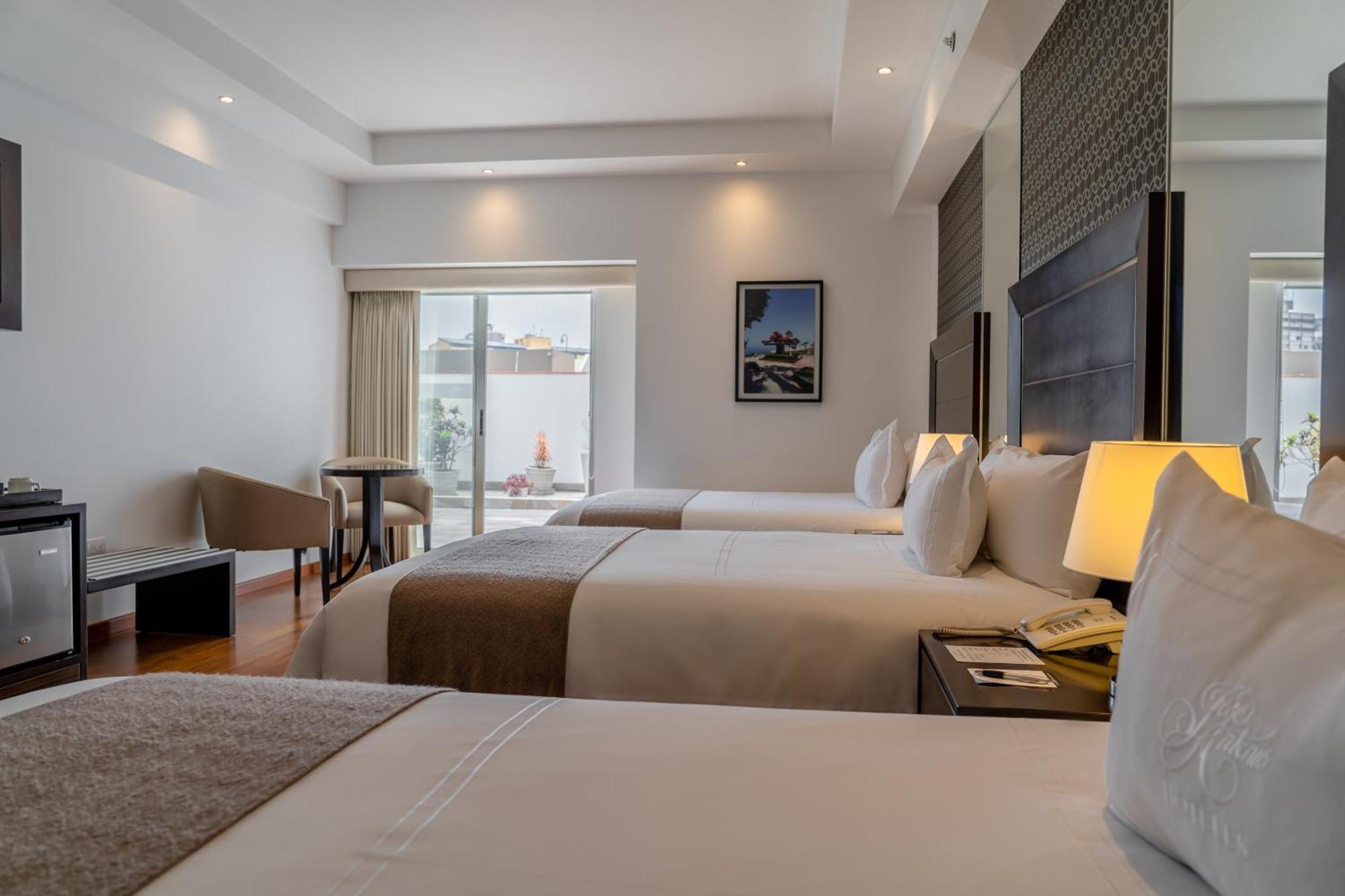Jose Antonio Deluxe Hotel Лима Екстериор снимка