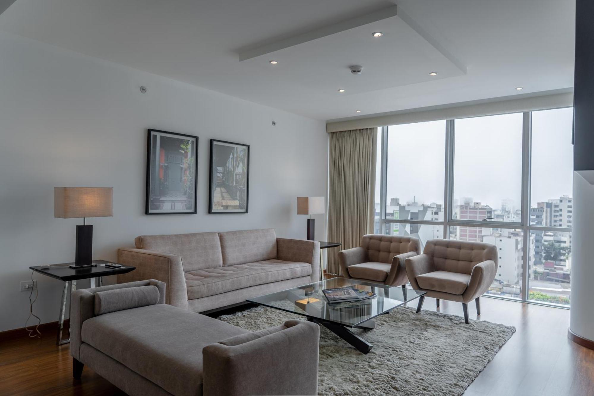 Jose Antonio Deluxe Hotel Лима Екстериор снимка