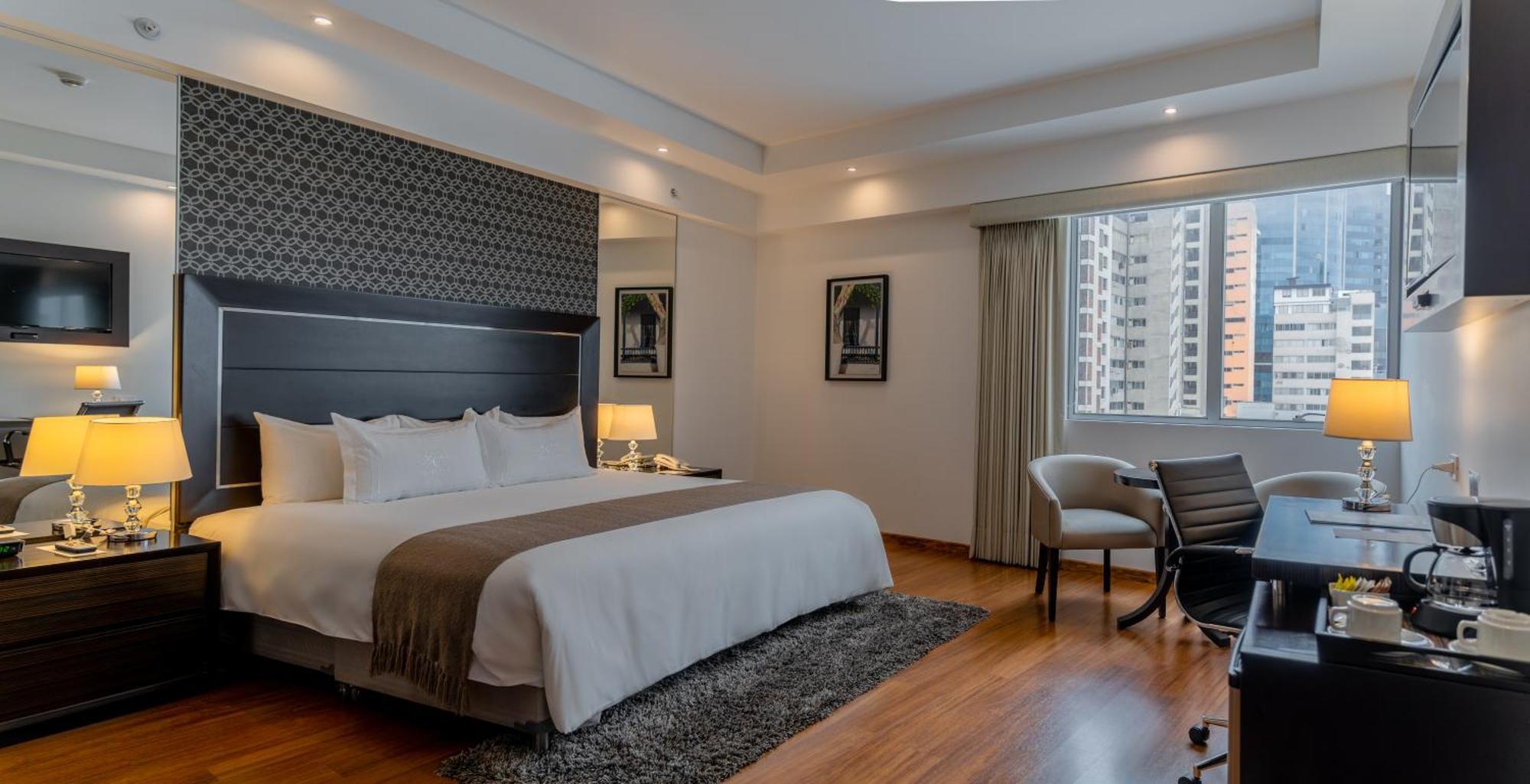 Jose Antonio Deluxe Hotel Лима Екстериор снимка